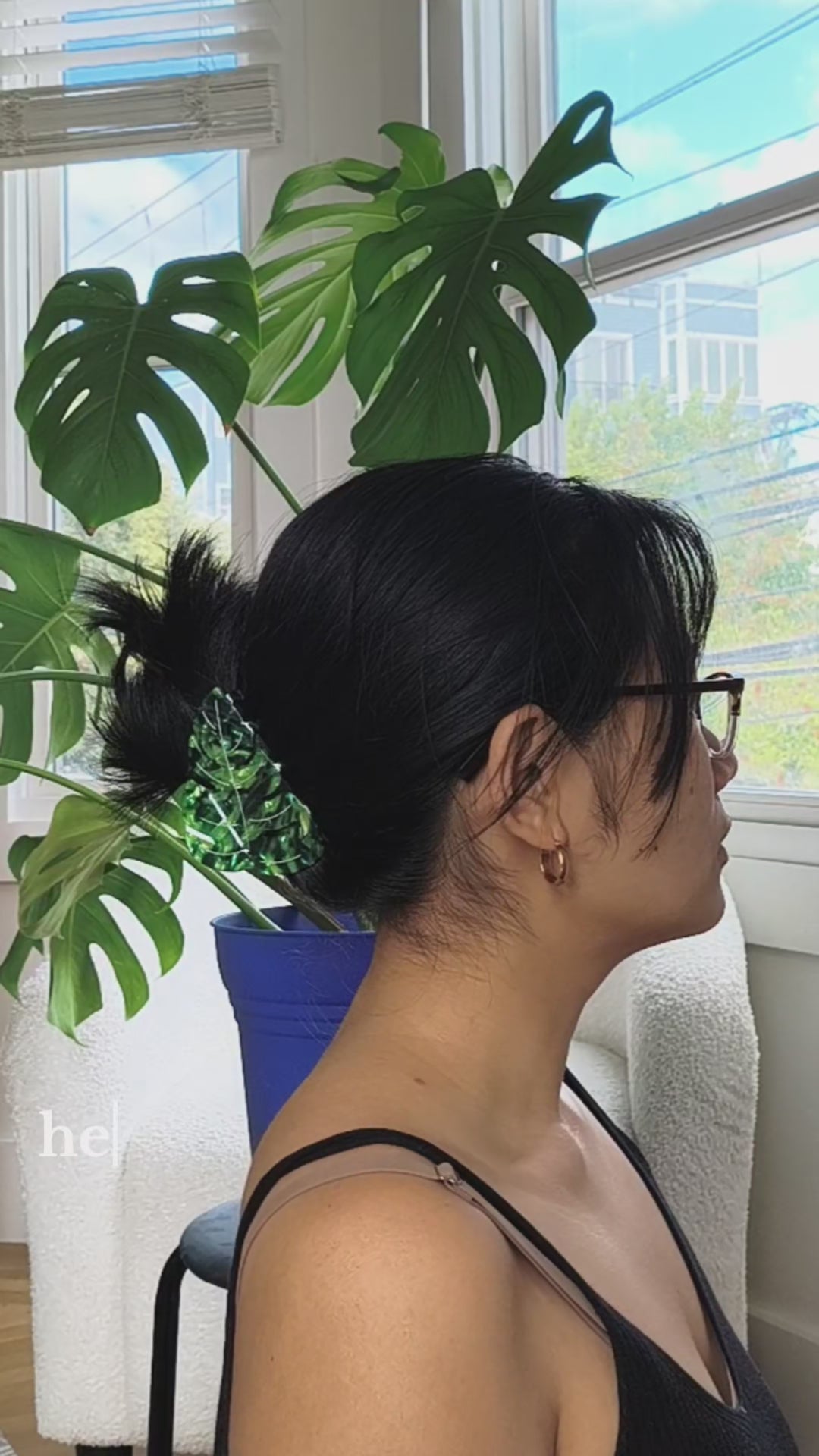 Green Leaf Claw Clip